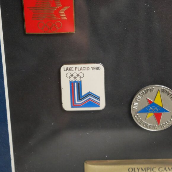 Framed Limited Edition Olympic Games of the USA Pin Set Aminco 2001 #467 of 2002 - Picture 6 of 10
